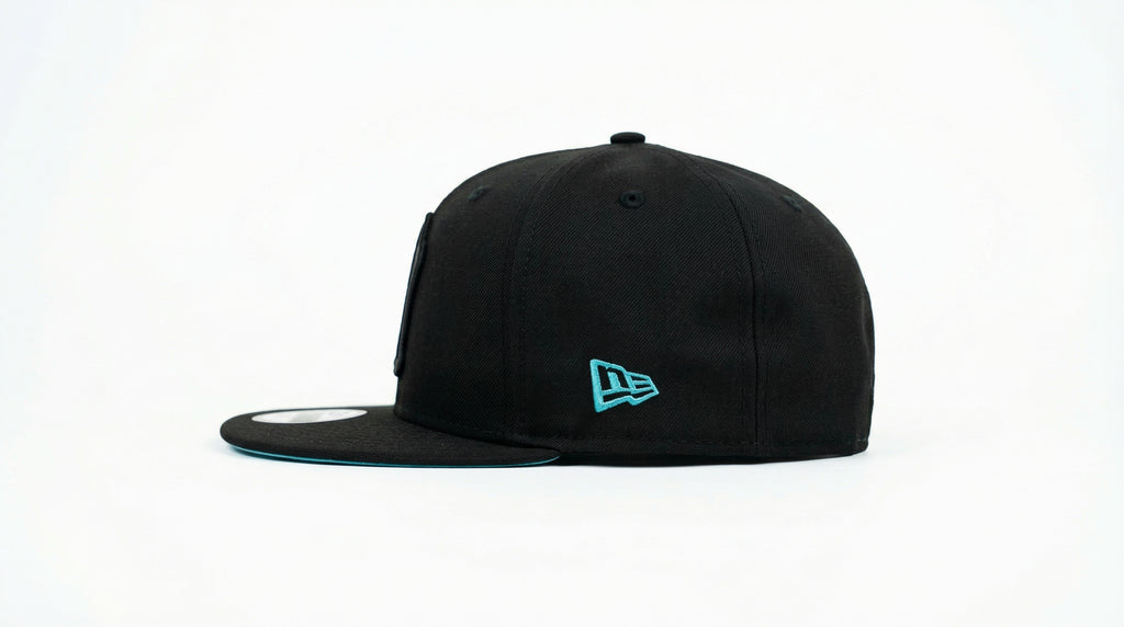 Gorra New Era Plana Cerrada